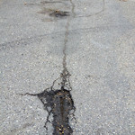 Potholes at 164–186 Hendon Dr NW
