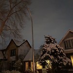 Streetlight Burnt out or Flickering at 2021 8 Av SE